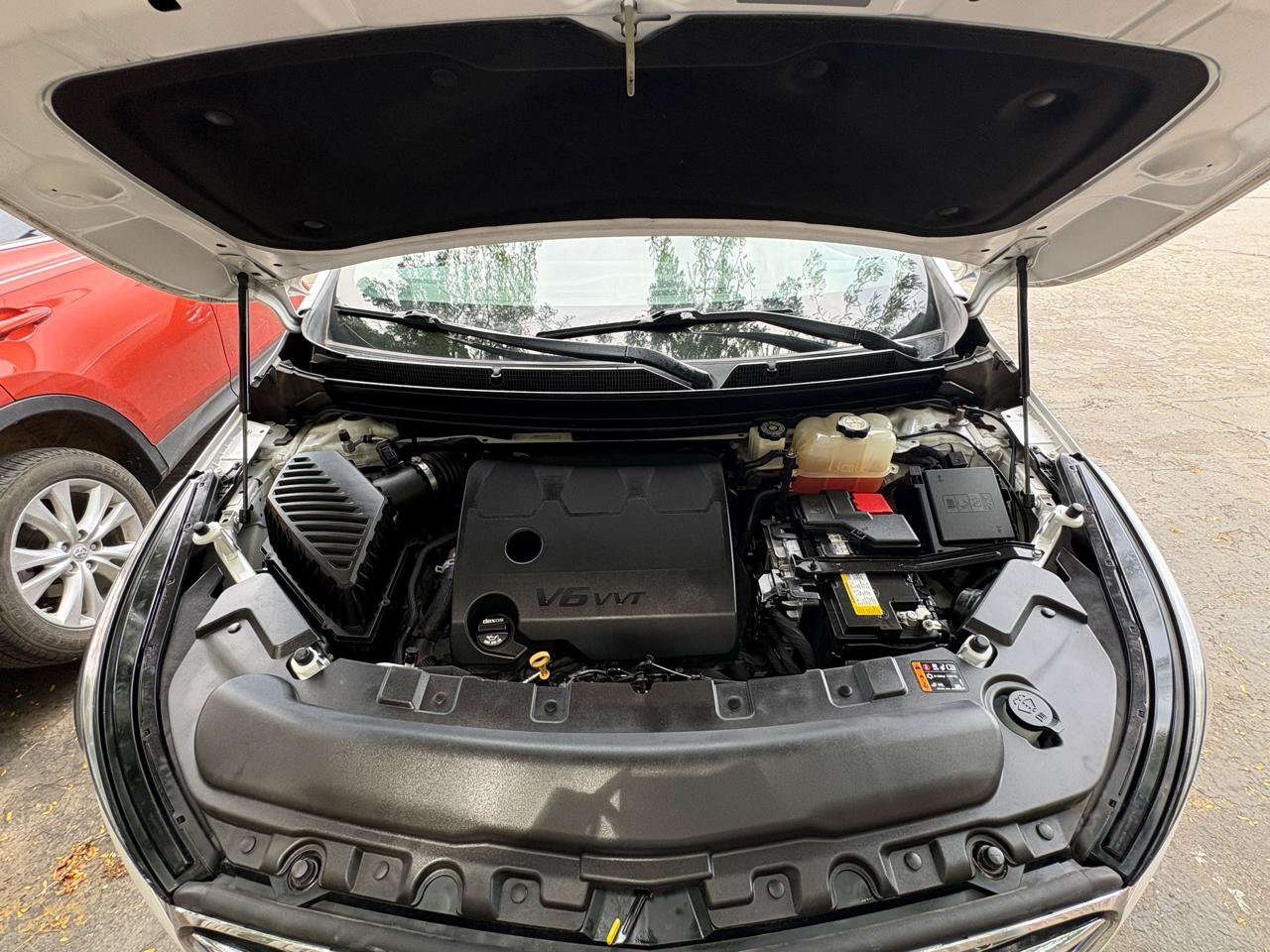 Used 2019 Buick Enclave Avenir w/ Avenir Technology Package AWD/4WD image 25
