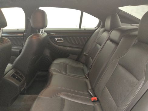 Used 2015 Ford Taurus Limited FWD image 18