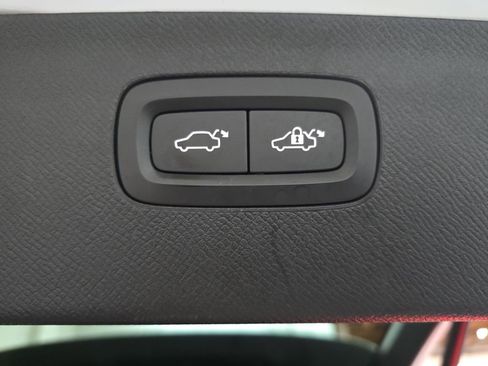 Used 2016 Volvo XC90 T6 Inscription w/ Vision Package AWD/4WD image 17