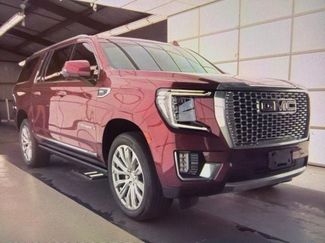 Used 2022 GMC Yukon XL Denali w/ Denali Premium Package AWD/4WD video 1