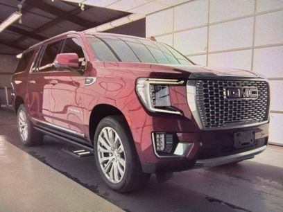 Used 2022 GMC Yukon XL Denali w/ Denali Premium Package