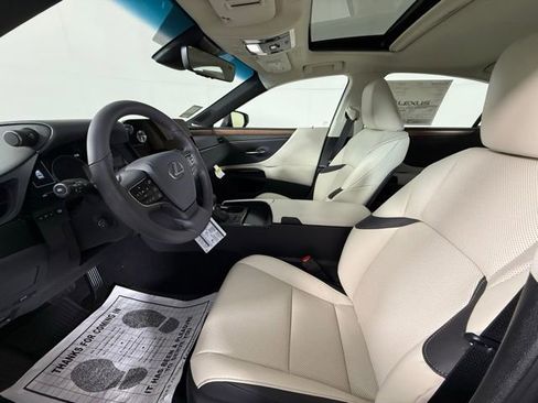 New 2025 Lexus ES 350 w/ Premium Package image 13