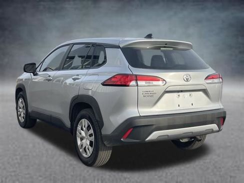 Used 2024 Toyota Corolla Cross L image 18