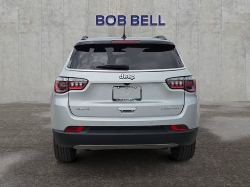 Used 2024 Jeep Compass Limited AWD/4WD image 4