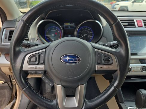 Used 2016 Subaru Outback 2.5i Limited AWD/4WD image 19