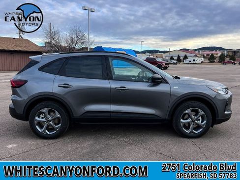 New 2026 Ford Escape ST-Line w/ Tech Pack #1 AWD/4WD image 10