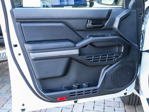 Used 2026 Toyota Tacoma SR5 image 25