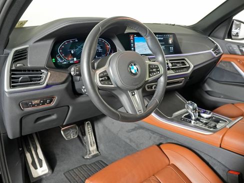 Used 2022 BMW X5 xDrive40i w/ M Sport Package AWD/4WD image 15