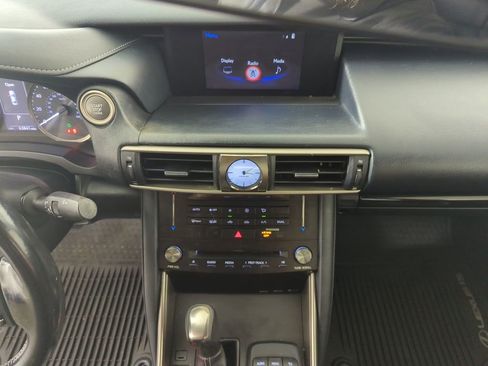 Used 2017 Lexus IS 200t RWD image 14