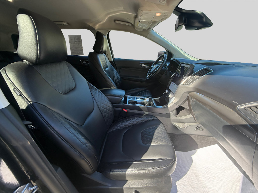 Used 2023 Ford Edge Titanium AWD/4WD image 15