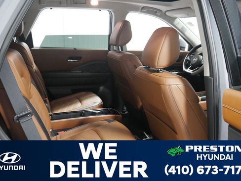 Used 2023 Nissan Pathfinder Platinum image 18