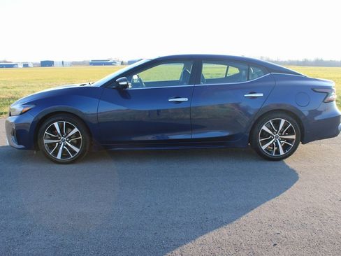 Used 2023 Nissan Maxima SL image 4