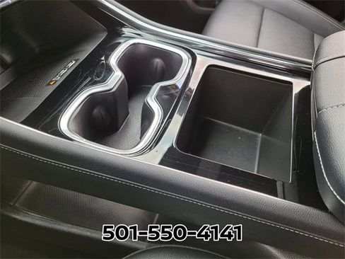 Used 2025 Chevrolet Traverse LT image 28