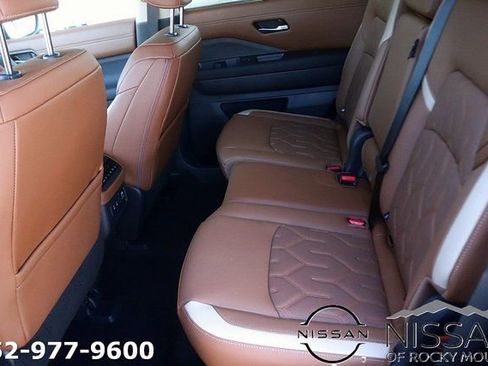 New 2026 Nissan Pathfinder Platinum w/ Cargo Package AWD/4WD image 13