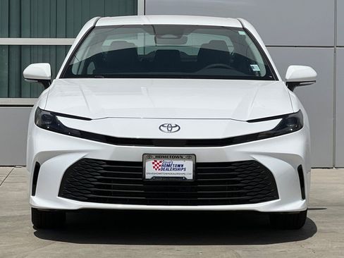 Used 2025 Toyota Camry LE w/ Convenience Package AWD/4WD image 6