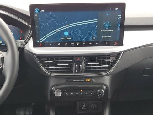 Used 2024 Ford Escape Platinum image 32