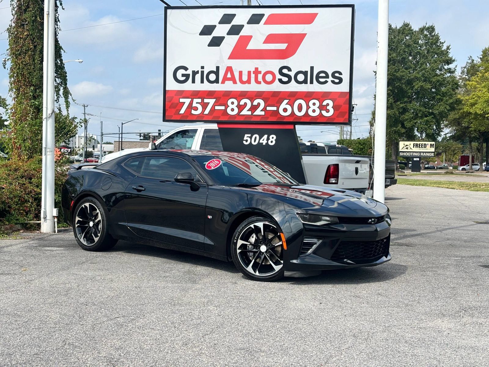 Used 2016 Chevrolet Camaro SS RWD image 1