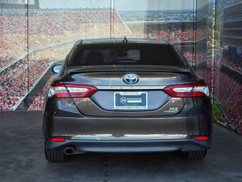 Used 2018 Toyota Camry XLE w/ Audio Package image 6