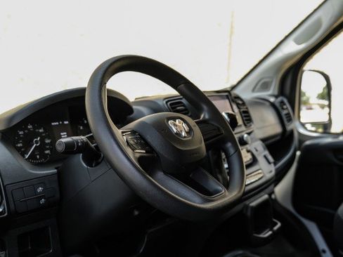 Used 2023 RAM ProMaster 2500 FWD image 14