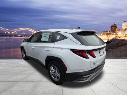 New 2026 Hyundai Tucson SE FWD image 3