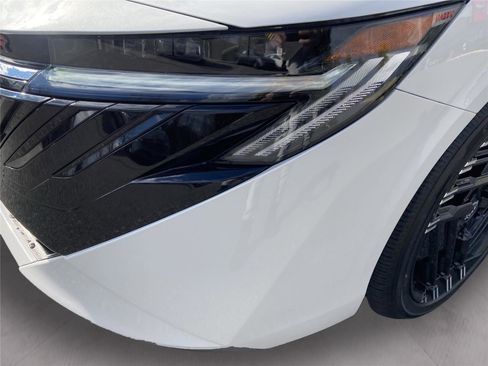 New 2026 Nissan Sentra SR w/ SR Premium Package image 35