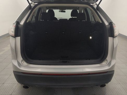 Used 2017 Ford Edge SE AWD/4WD image 29