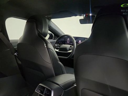 Used 2024 Lucid Air Touring AWD/4WD image 28