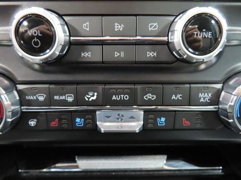 Used 2023 Ford F250 Lariat w/ Lariat Ultimate Package image 71