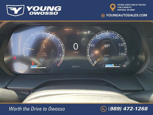 Used 2025 Jeep Grand Cherokee Limited w/ Trailer Tow Package AWD/4WD image 11
