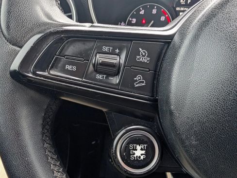 Used 2020 Alfa Romeo Stelvio Ti AWD/4WD image 30
