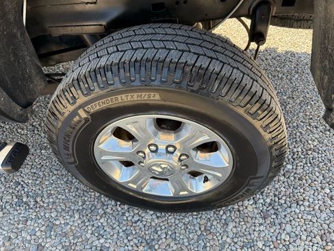 Used 2018 RAM 2500 Tradesman w/ Chrome Appearance Group AWD/4WD image 36