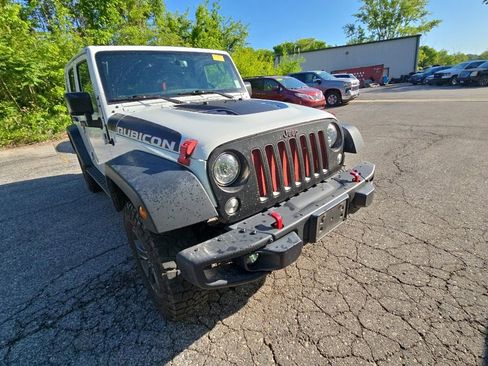 Used 2018 Jeep Wrangler Unlimited Rubicon AWD/4WD image 11