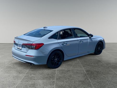 Used 2023 Honda Civic Sport image 5