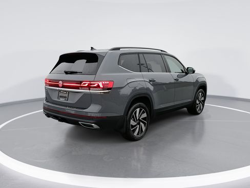 New 2026 Volkswagen Atlas SE image 3