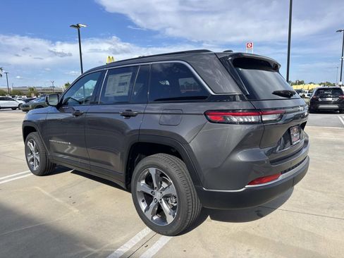 New 2026 Jeep Grand Cherokee Limited w/ Trailer Tow Package image 5