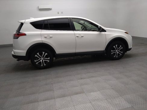 Used 2018 Toyota RAV4 LE w/ All Weather Liner Package FWD image 10