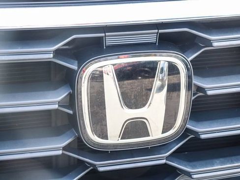 Used 2024 Honda Pilot EX-L image 6