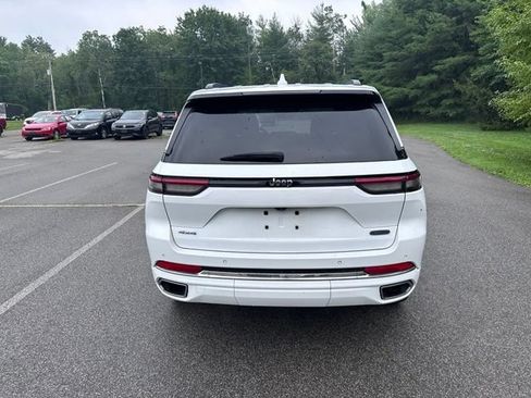 Used 2022 Jeep Grand Cherokee Overland AWD/4WD image 4