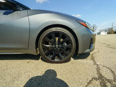 Used 2020 Nissan Maxima SR w/ Illumination Package image 11