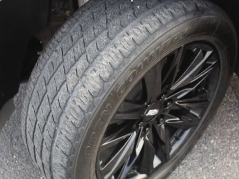 Used 2021 Cadillac Escalade Sport Platinum AWD/4WD image 15