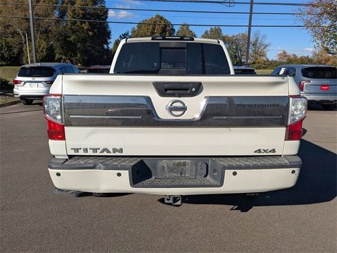 Used 2017 Nissan Titan Platinum Reserve image 3