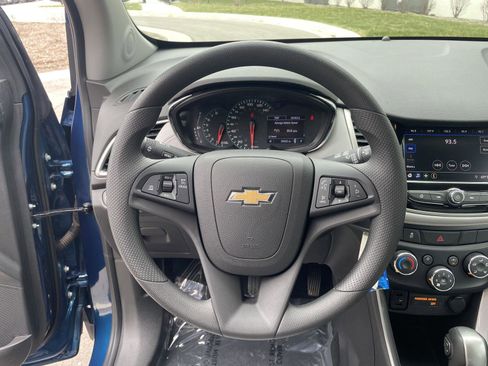 Used 2020 Chevrolet Trax LT image 20