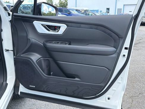 New 2026 Subaru Forester Limited AWD/4WD image 7