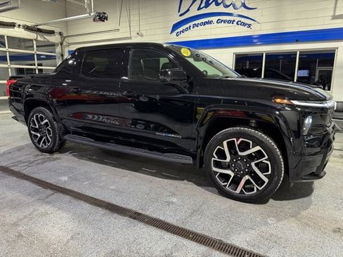 Used 2024 Chevrolet Silverado EV RST image 13