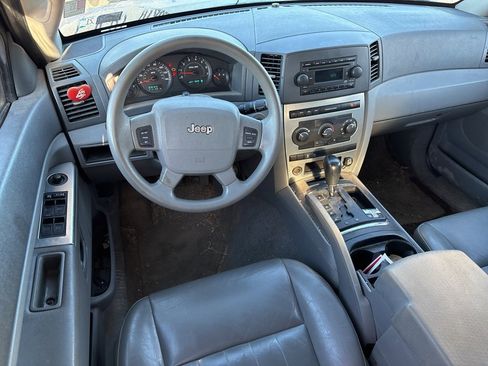 Used 2005 Jeep Grand Cherokee Laredo image 10