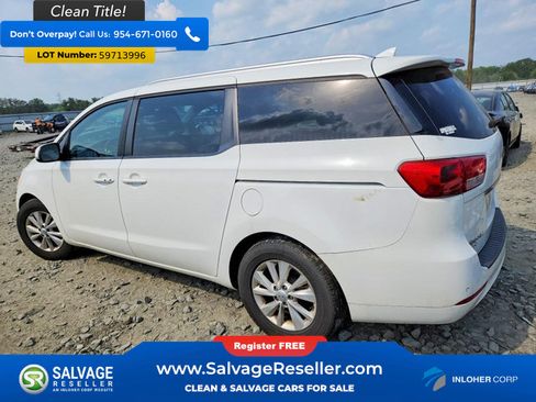 Used 2017 Kia Sedona LX w/ LX Essentials Premium Package FWD image 3