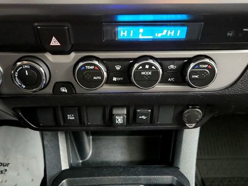 Certified 2023 Toyota Tacoma SR5 AWD/4WD image 46