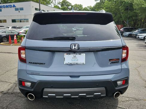 Certified 2024 Honda Passport TrailSport image 5