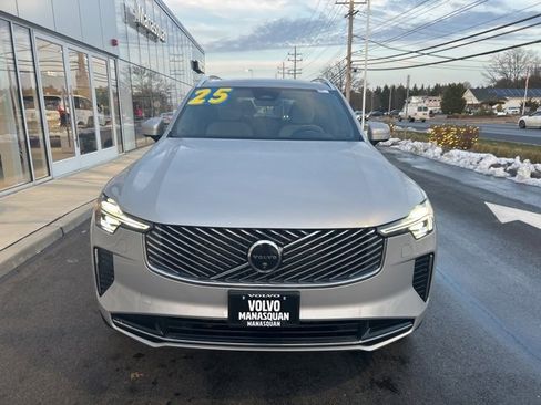 Used 2025 Volvo XC90 B5 Plus image 7