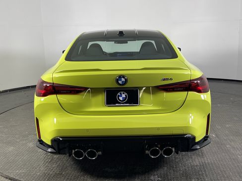 Used 2026 BMW M4 Coupe w/ Executive Package image 7